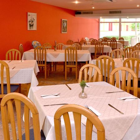 Hotel Oasis アルベナ エクステリア 写真